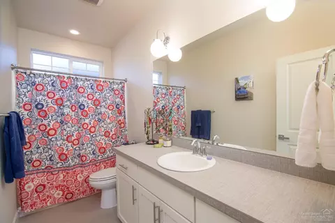 61068 SE Ruby Peak Ln, Bend, OR 97702 photo 10