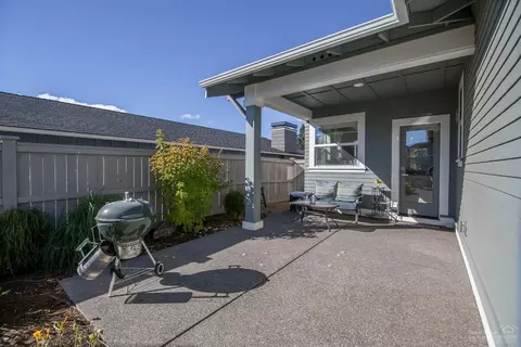 61068 SE Ruby Peak Ln, Bend, OR 97702 photo 13