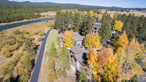 56879 Lone Eagle Ln, Sunriver, OR 97707 photo 3