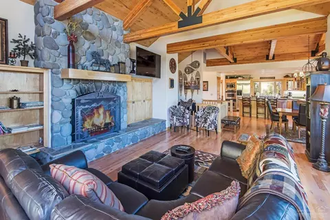 56879 Lone Eagle Ln, Sunriver, OR 97707 photo 5