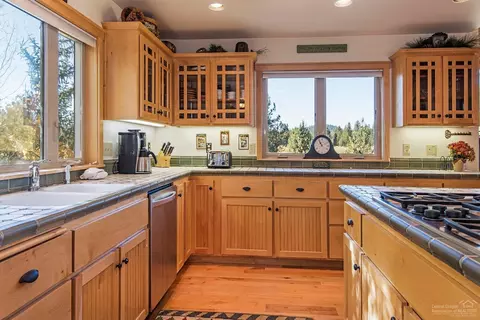 56879 Lone Eagle Ln, Sunriver, OR 97707 photo 9