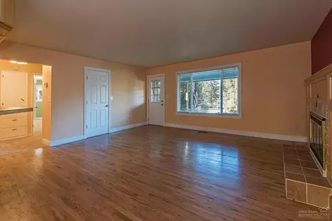20221 Mountain View Dr, Bend, OR 97703 photo 7