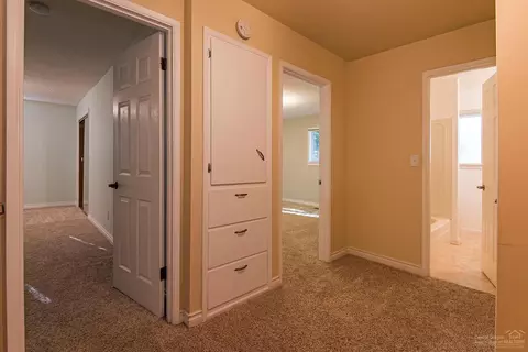 20221 Mountain View Dr, Bend, OR 97703 photo 8