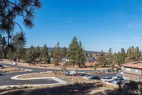1313 SW Boardwalk Ln, Bend, OR 97702 photo 16