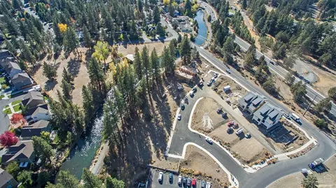 1313 SW Boardwalk Ln, Bend, OR 97702 photo 11