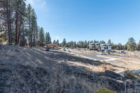 1313 SW Boardwalk Ln, Bend, OR 97702 photo 14