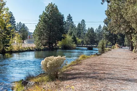 1313 SW Boardwalk Ln, Bend, OR 97702 photo 18
