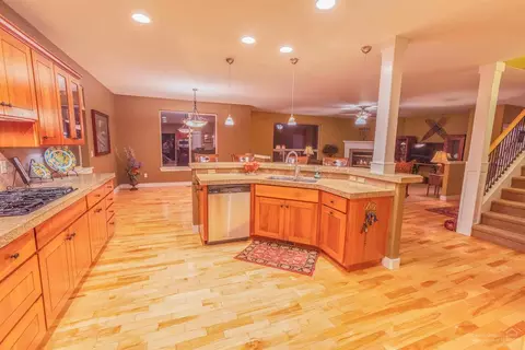 524 NW Flagline Dr, Bend, OR 97703 photo 4