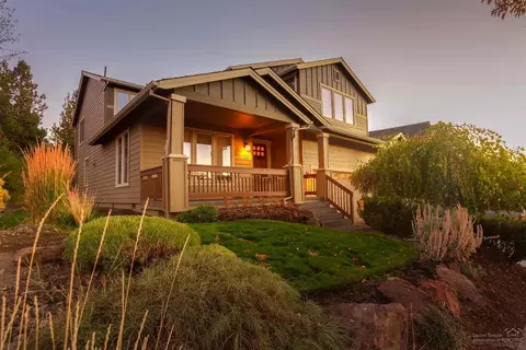 524 NW Flagline Dr, Bend, OR 97703 photo 1