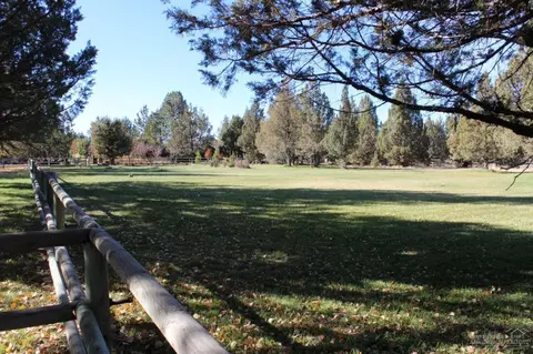 65180 Highland Rd, Bend, OR 97701 photo 21