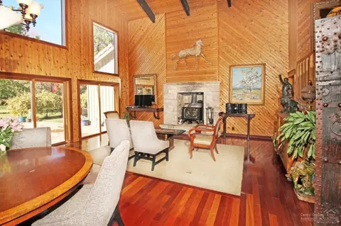65180 Highland Rd, Bend, OR 97701 photo 6