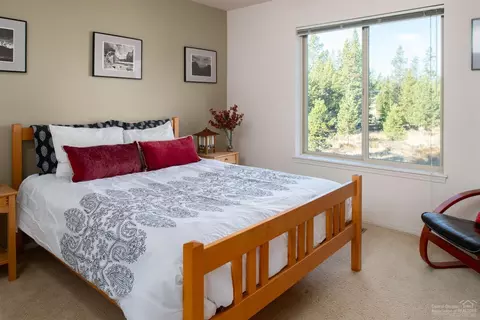 57703 Splitrock Ln, Sunriver, OR 97707 photo 16