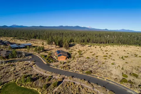 18997 Park Commons Dr, Bend, OR 97703 photo 6