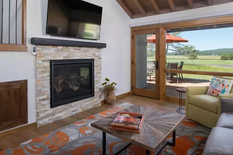 57263 Meadow House, Sunriver, OR 97707 photo 3