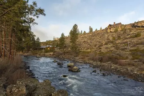 60840 SW River Rim Dr, Bend, OR 97702 photo 11