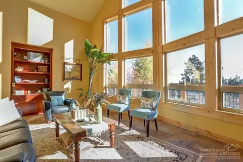 60535 Diamond T Rd, Bend, OR 97702 photo 4