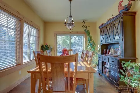 60535 Diamond T Rd, Bend, OR 97702 photo 9