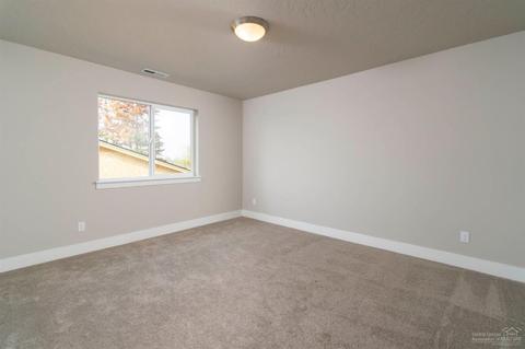 62860 Nolan St, Bend, OR 97701 photo 16