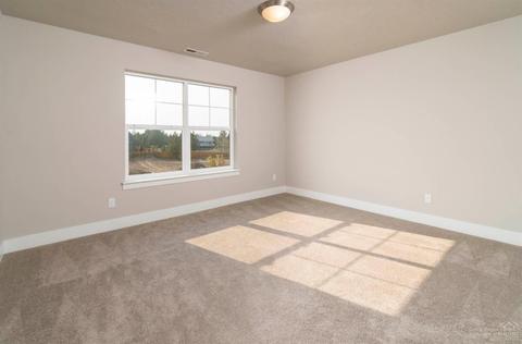 62860 Nolan St, Bend, OR 97701 photo 15