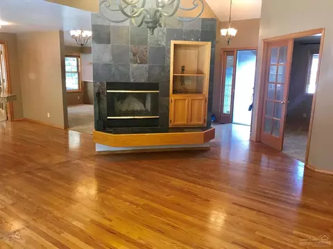 61335 Steens Mountain Loop, Bend, OR 97702 photo 4