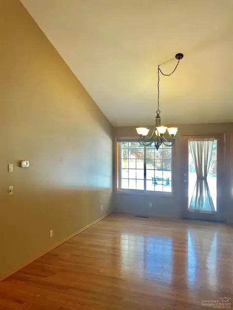 61335 Steens Mountain Loop, Bend, OR 97702 photo 9