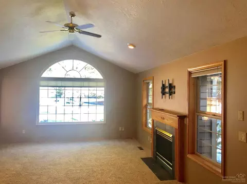 61335 Steens Mountain Loop, Bend, OR 97702 photo 15