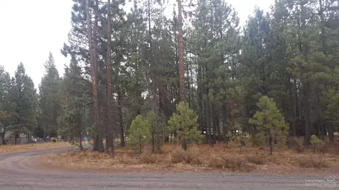 1434 Cheryl Dr, La Pine, OR 97739 photo 3