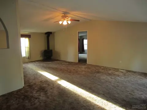 16333 Twin Dr, La Pine, OR 97739 photo 5