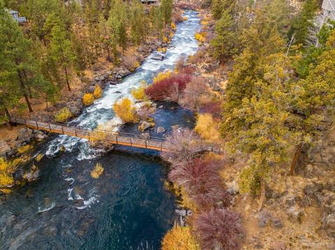 20194 Firerock Rd, Bend, OR 97703 photo 3