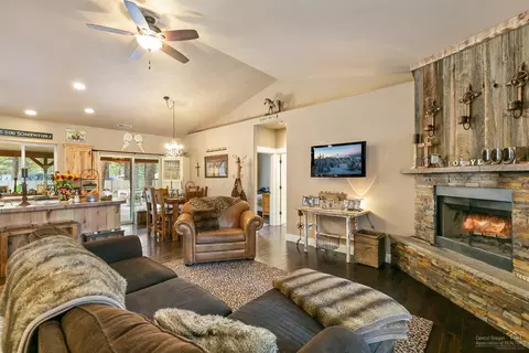 60191 Cinder Butte Rd, Bend, OR 97702 photo 12