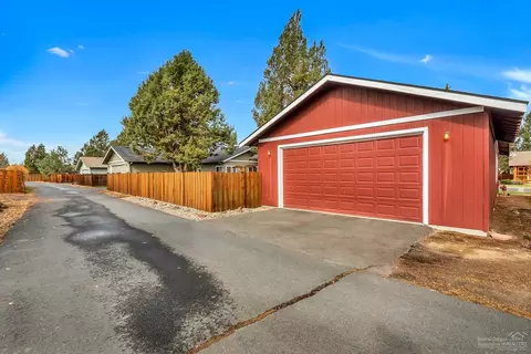 61194 Larkspur Loop, Bend, OR 97702 photo 20