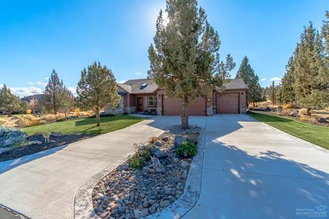 456 Nutcracker Dr, Redmond, OR 97756 photo 4