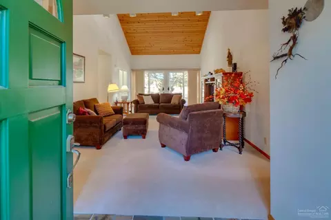 22230 Quebec Dr, Bend, OR 97702 photo 4