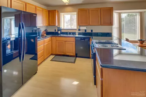 22230 Quebec Dr, Bend, OR 97702 photo 7