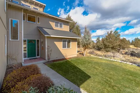 22230 Quebec Dr, Bend, OR 97702 photo 3