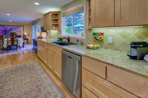 62385 Byram Rd, Bend, OR 97701 photo 8