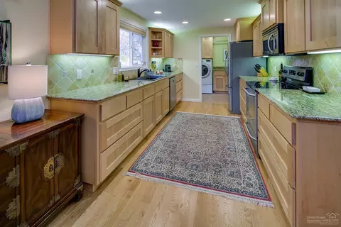 62385 Byram Rd, Bend, OR 97701 photo 9