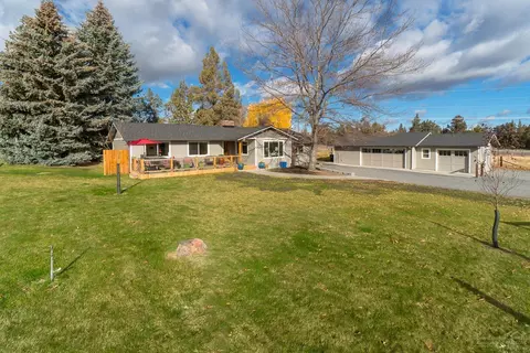 62385 Byram Rd, Bend, OR 97701 photo 1