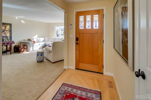 62385 Byram Rd, Bend, OR 97701 photo 4