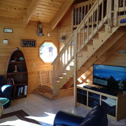 10694 Figi Ln, Unity, OR 97884 photo 9
