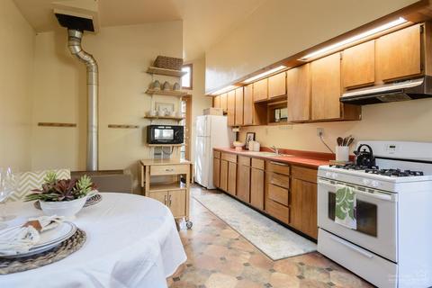 64975 Hunnell Rd, Bend, OR 97703 photo 6