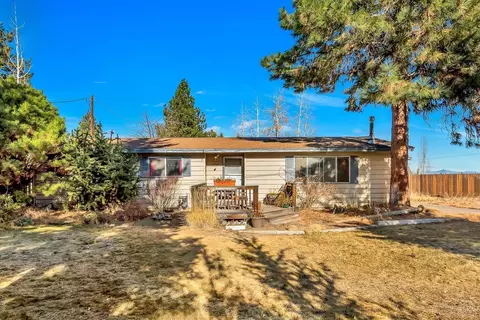 1774 NE Pheasant Ln, Bend, OR 97701 photo 2