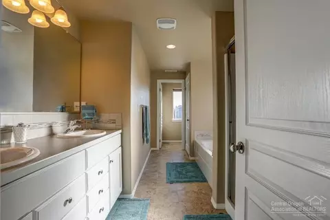 63051 Amherst Pl, Bend, OR 97701 photo 9
