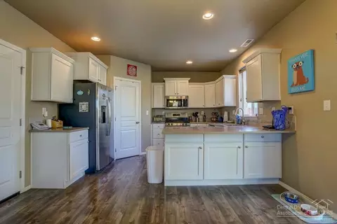 63051 Amherst Pl, Bend, OR 97701 photo 6