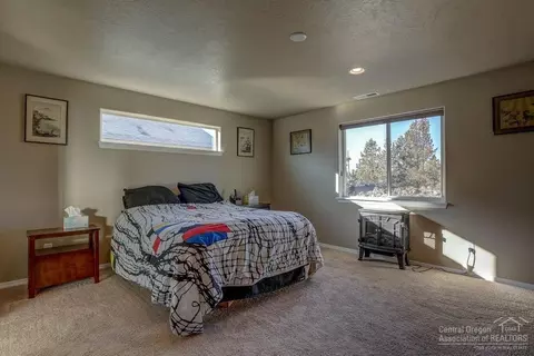 63051 Amherst Pl, Bend, OR 97701 photo 8