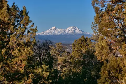 65575 93rd St, Bend, OR 97703 photo 2