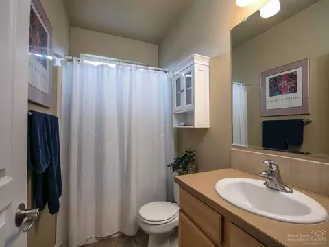 60874 Garrison Dr, Bend, OR 97702 photo 11