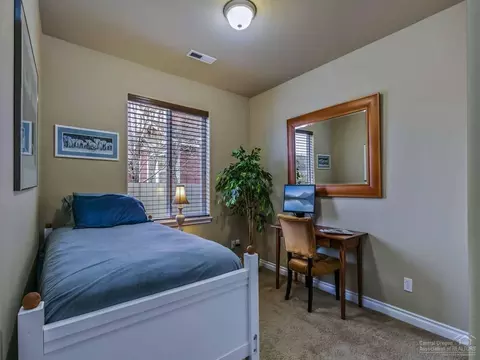60874 Garrison Dr, Bend, OR 97702 photo 10