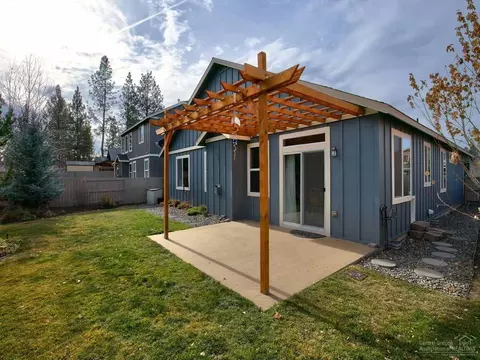 60874 Garrison Dr, Bend, OR 97702 photo 15