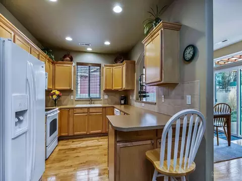 60874 Garrison Dr, Bend, OR 97702 photo 6